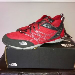 The NORTH FACE Men’s Red/Gray Ultra Kilowatt-Sz 13